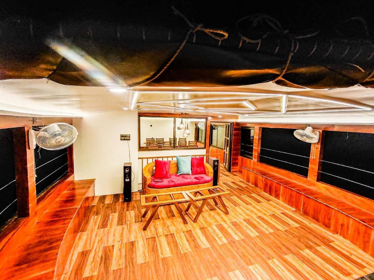 Beach Paradise Day Cruise Houseboat Alappuzha 외부 사진