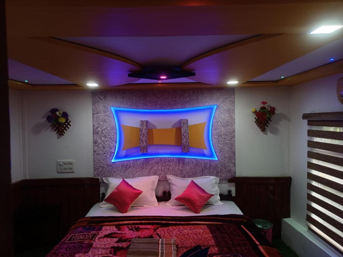 Beach Paradise Day Cruise Houseboat Alappuzha 외부 사진