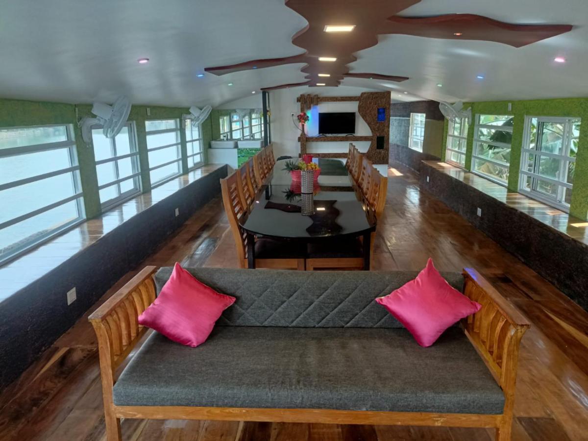 Beach Paradise Day Cruise Houseboat Alappuzha 외부 사진
