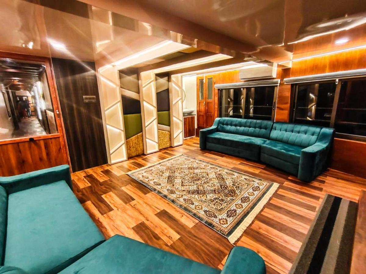 Beach Paradise Day Cruise Houseboat Alappuzha 외부 사진