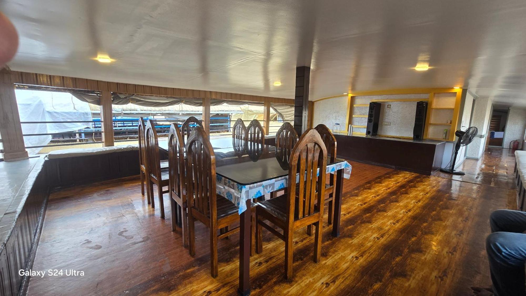 Beach Paradise Day Cruise Houseboat Alappuzha 외부 사진