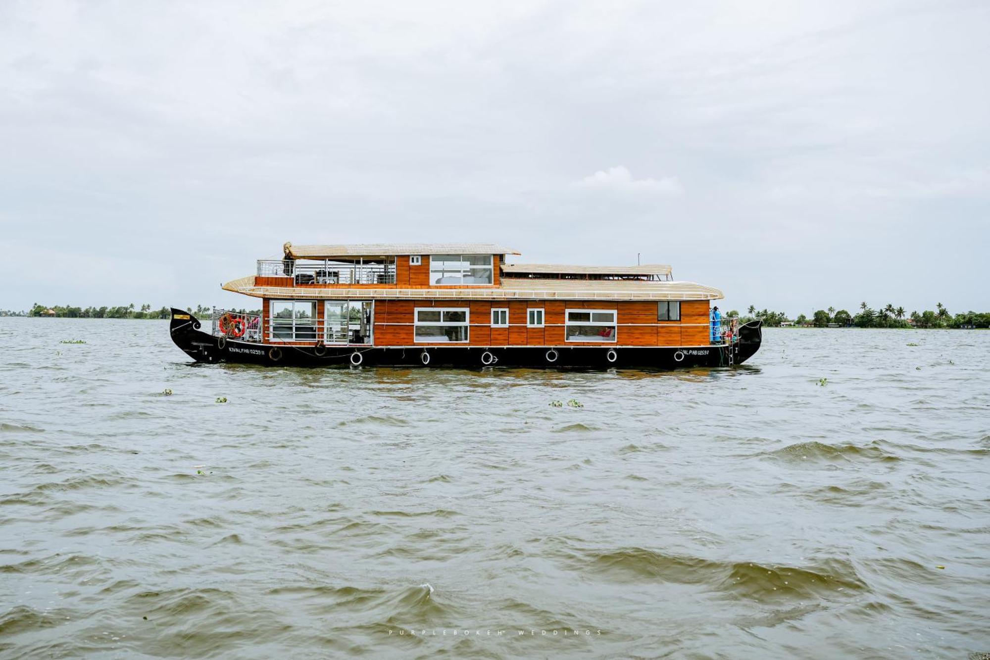 Beach Paradise Day Cruise Houseboat Alappuzha 외부 사진